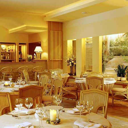 Hotel Komeda オストルフ・ビエルコポルスキ エクステリア 写真