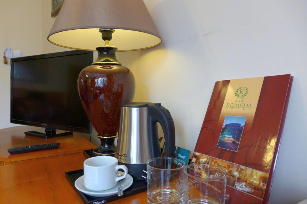Hotel Komeda オストルフ・ビエルコポルスキ 部屋 写真