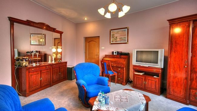 Hotel Komeda オストルフ・ビエルコポルスキ 部屋 写真
